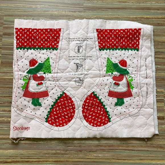 Christmas Stocking Quilted Fabric Panel to Sew Country Cousin Holly Hobbie Style - Picture 1 of 5